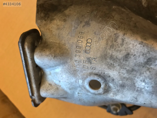 8K0399059  ORJİNAL MOTOR KOLAĞI SACI SOL