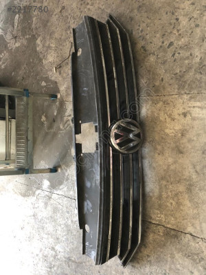 VOLKSWAGEN PASSAT B8 ÖN PANJUR