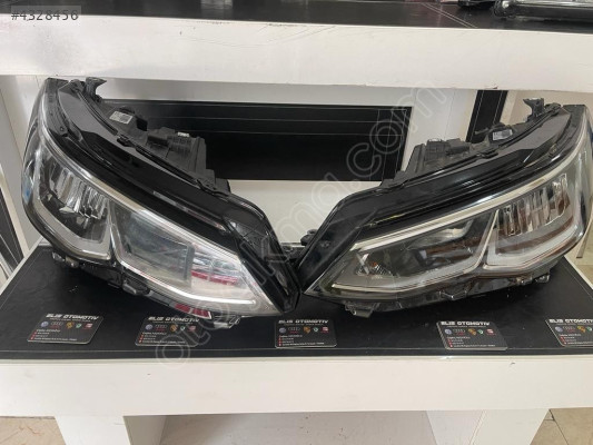 VOLKSWAGEN GOLF 8 SAĞ SOL ÖN FAR