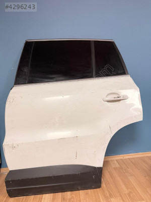 volkswagen tiguan çıkma sol arka kapı