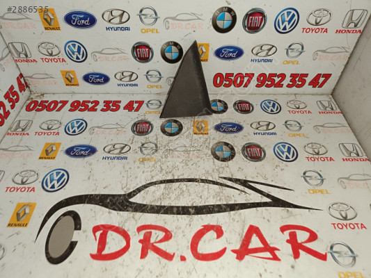 HYUNDAİ TUCSON SOL ARKA KAPI İÇ ÜÇGENİ ORİJİNAL 83911-D7000