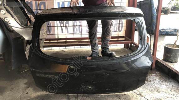 Orjinal Çıkma Dacia Sandero Bagaj Kapağı ve Diğer Parçalar