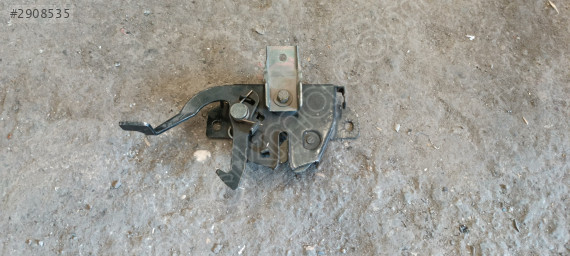 Nissan Primera Kaput kilidi