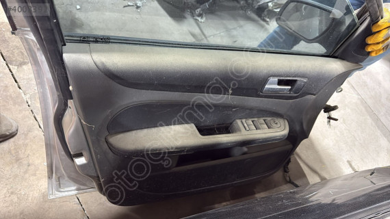2006 2009 Ford Focus sol ön kapı döşemesi 4000