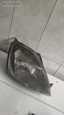 2004 FORD FİESTA SAĞ FAR
