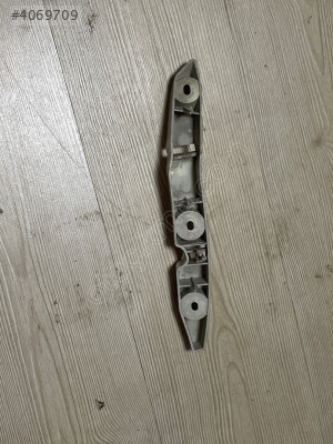 FORD FOCUS 2 SOL ÖN TAMPON BRAKETİ