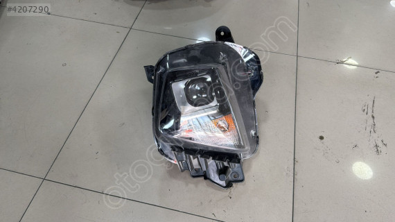 HYUNDAİ TUCSON SOL FAR YANSANAYİ