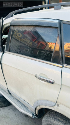 Chevrolet captiva c100 sol arka kapı