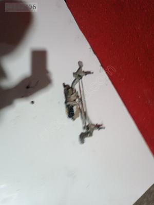 Clio 4 silgi kolu mekanizma motor