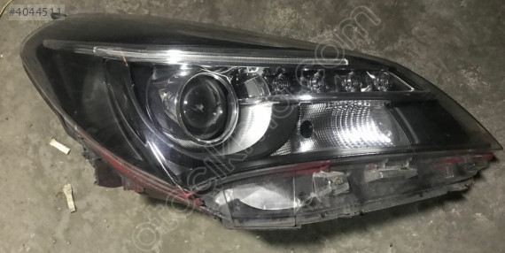 Toyota YARIŞ SAĞ LEDLİ FAR