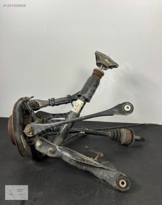 BMW 3 KASA F30 TAŞIYICI ARKA KOMPLE