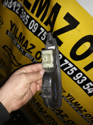 RENAULT CAPTUR CAM DÜGMESİ