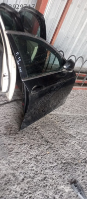 BMW 5.20 F10 SAĞ ÖN KAPI
