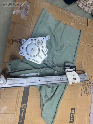 MİTSUBİSHİ CANTER 515 659 SOL ÖN CAM KRİKOSU