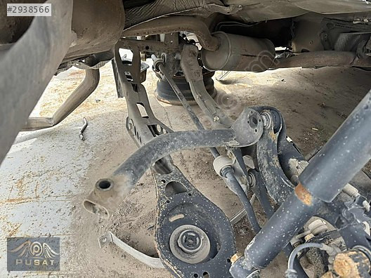 VOLKSWAGEN JETTA ÇIKMA ARKA TRAVERS SALINCAK 2012-2015