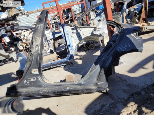 TOYOTA AVENSIS 2004 ÇIKMA SOL ARKA ÇAMURLUK AĞZI