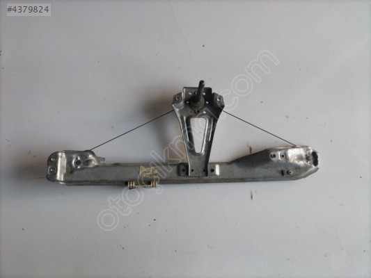 03268 RENAULT CLİO 3 GRANDTOUR SOL ARKA KAPI CAM KRİKOSU