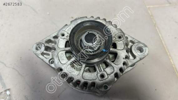 2013-17 MODEL HYUNDAİ İ20 ORJ ÇIKMA ŞARJ DİNAMOSU 3730003805