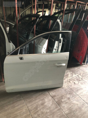 ÇIKMA HATASIZ AUDİ A3 SEDAN SOL ÖN KAPI