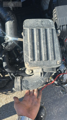 Volkswagen caddy 04-11 hava filtre kazanı