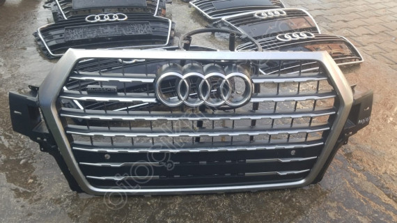 Audi Q7 ön panjur