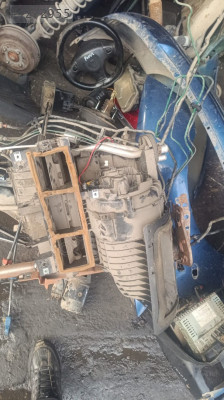 Megan 2 kilimali gumbet, klima kazanı, klima kutusu çıkma