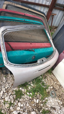 Fiat Brava bagaj kapağı
