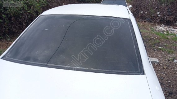 Opel Vectra a arka cam