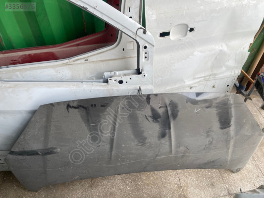 COURİER MOTOR KAPUTU