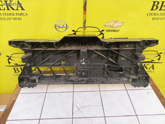 OPEL VİVARO ÖN PANELÇIKMA ORJİNAL YEDEK PARÇA