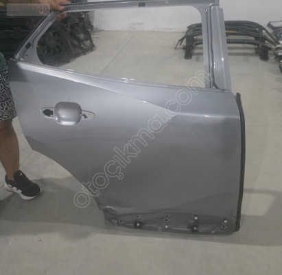 2020/2024 PEUGEOT 2008 GRİ SAĞ ARKA KAPI ORJINAL LOKALLİK