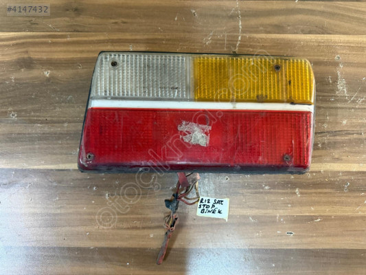 RENAULT 12 SAĞ STOP BİNEK ORJİNAL ÇIKMA TEMİZ