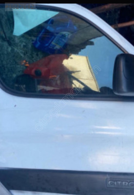 citroen berlingo ön kapı camı sol 9201 75