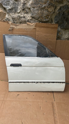 BMW E34 sağ ön kapı