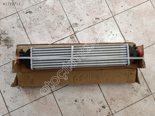 Fiat Linea 1.6multijet Turbo Radyatörü OEM 51785255