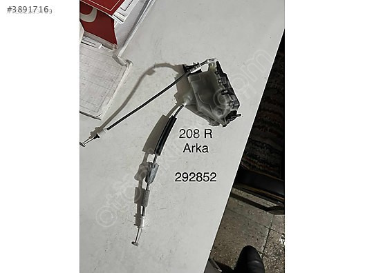Pejo 208 corsa f sağ arka kapı kilitli Sıfır orjinal 9829285280