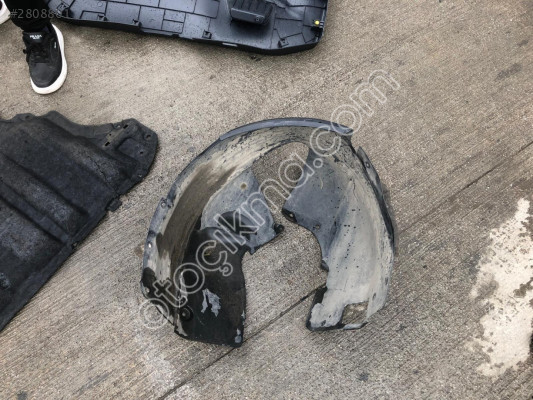 FORD COURİER SAĞ ÖN DAVLUMBAZ ET76-16114-A