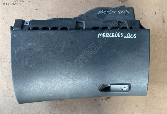 mercedes c w205 çıkma orjinal torpido kapağı (son fiyat)
