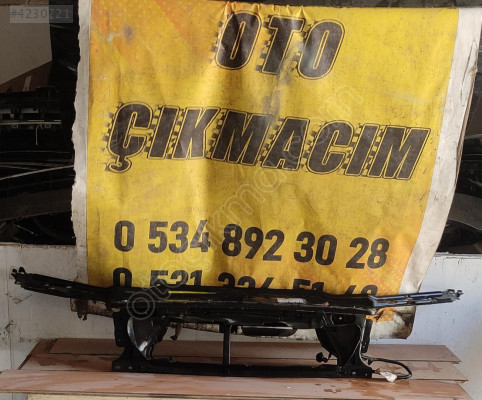 VOLVO XC90-V70 ÖN PANEL 9454401