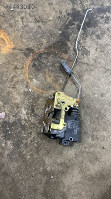 Renault mastır 1 sol ön kapı kilidi