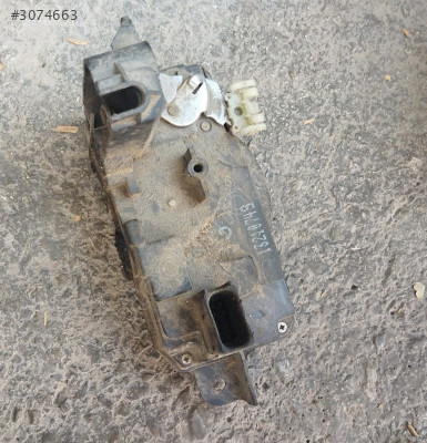 opel astra h sağ ön kapı kilidi