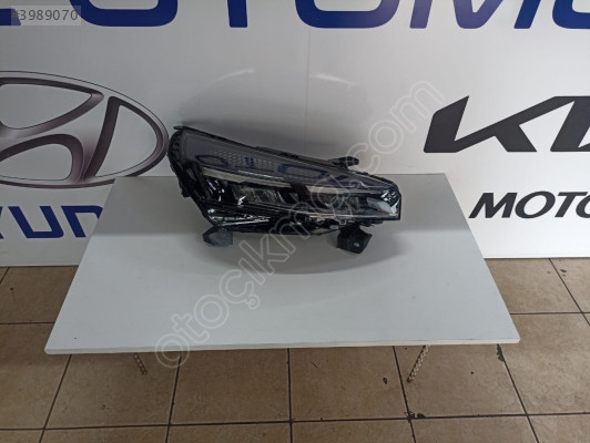 RENAULT CLİO 5.5 SAĞ FAR ORİJİNAL ÇIKMA YEDEK PARÇA
