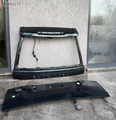 RANGE ROVER BAGAJ KAPAĞI HATASIZ ÇIKMA EGE OTOMOTİV BURSA