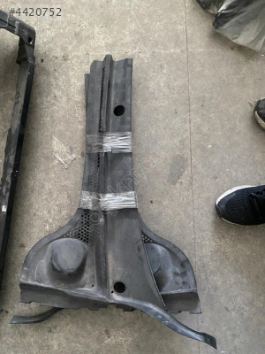 JETTA ÖN CAM IZGARASI