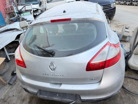 Renault Megane 3 bagaj kapağı çıkma orijinal