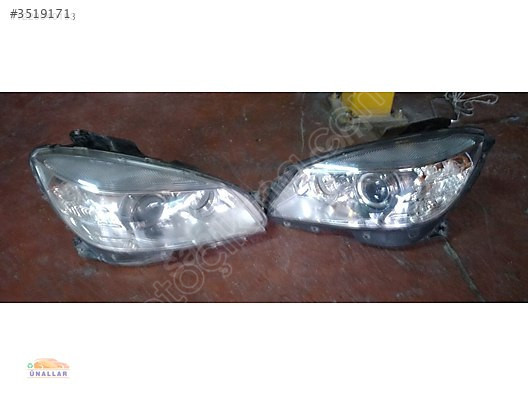 Mercedes W204 C Serisi Sağ/Sol Far - Mertler Oto Yedek Parça