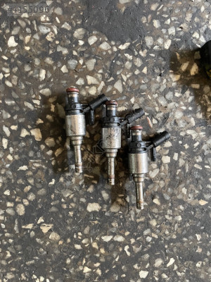 06L906036K 2000 TFSI ENJEKTÖR