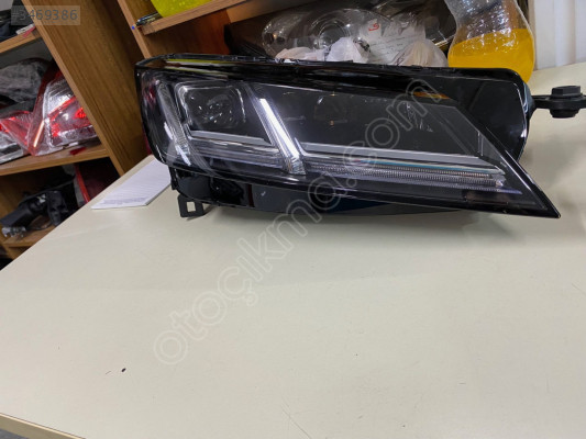 AUDİ TT MATRİX SAĞ FAR ORJİNAL SIFIR