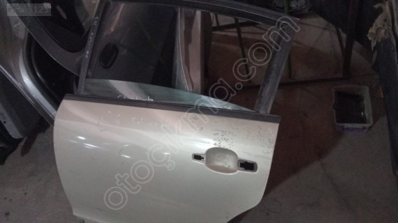 CITROEN C4 SOL ARKA KAPI GÜÇMANLAR