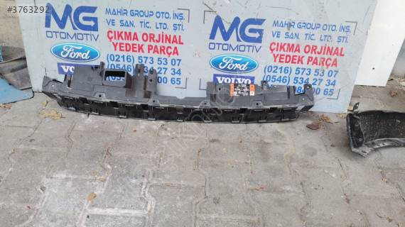 FORD COUİER ÖN TAMPON İÇ İSKELET ORJİNAL ÇIKMA 2024 R2X6 17E778